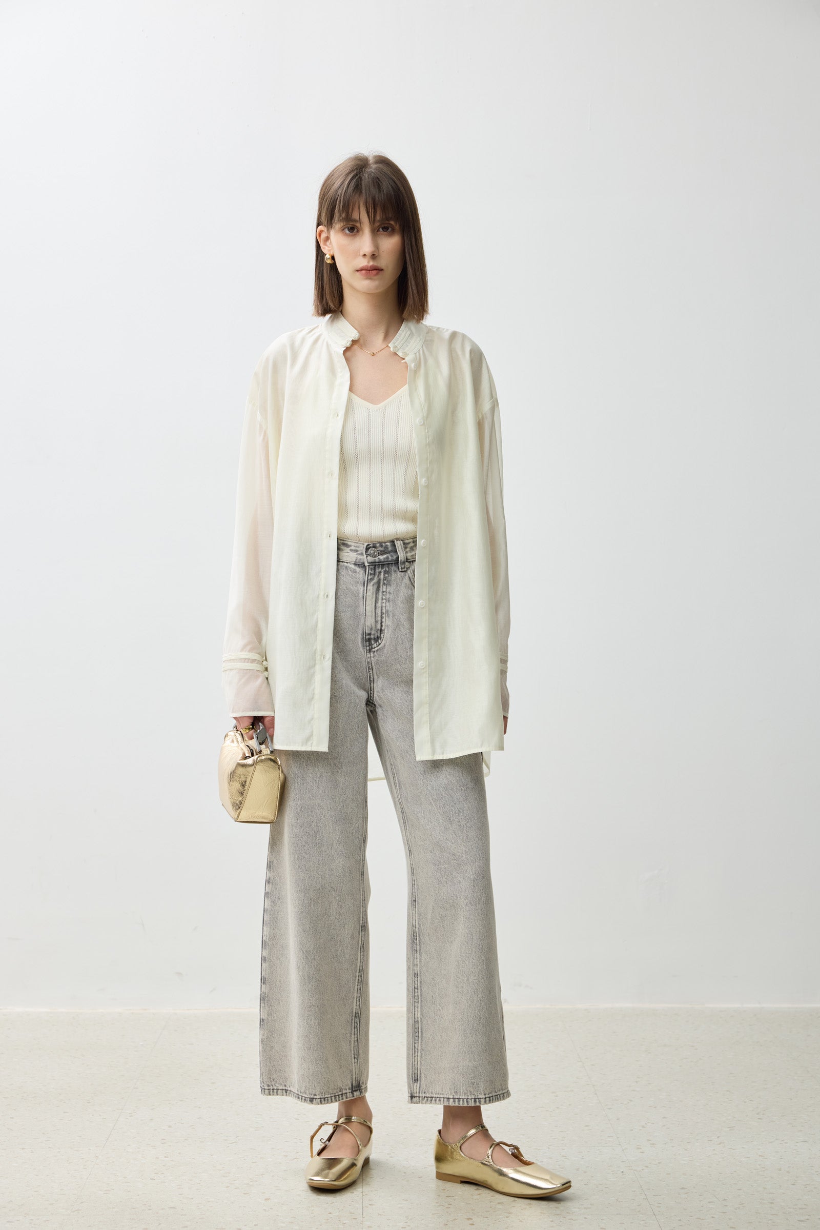 #color_Off White