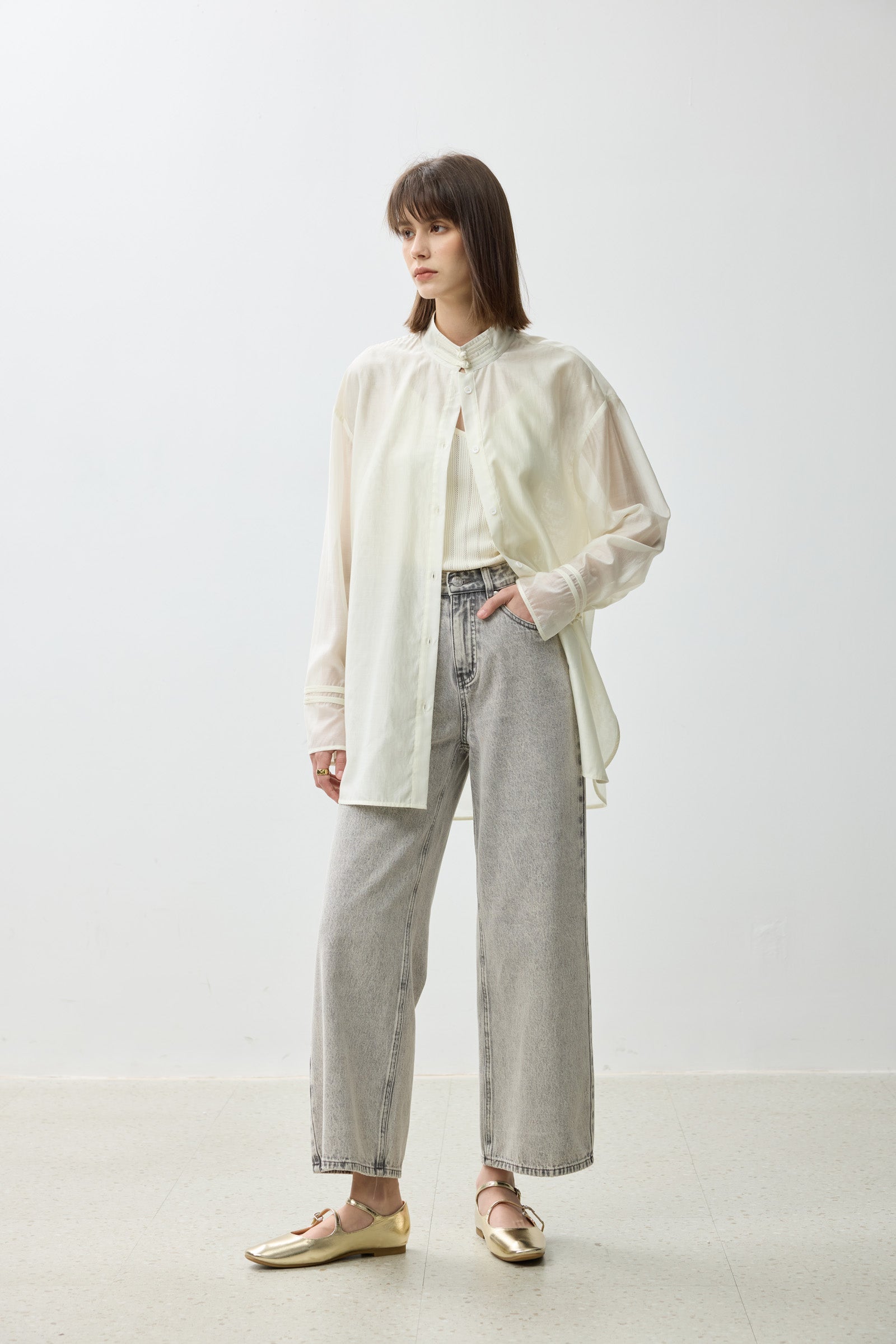 #color_Off White
