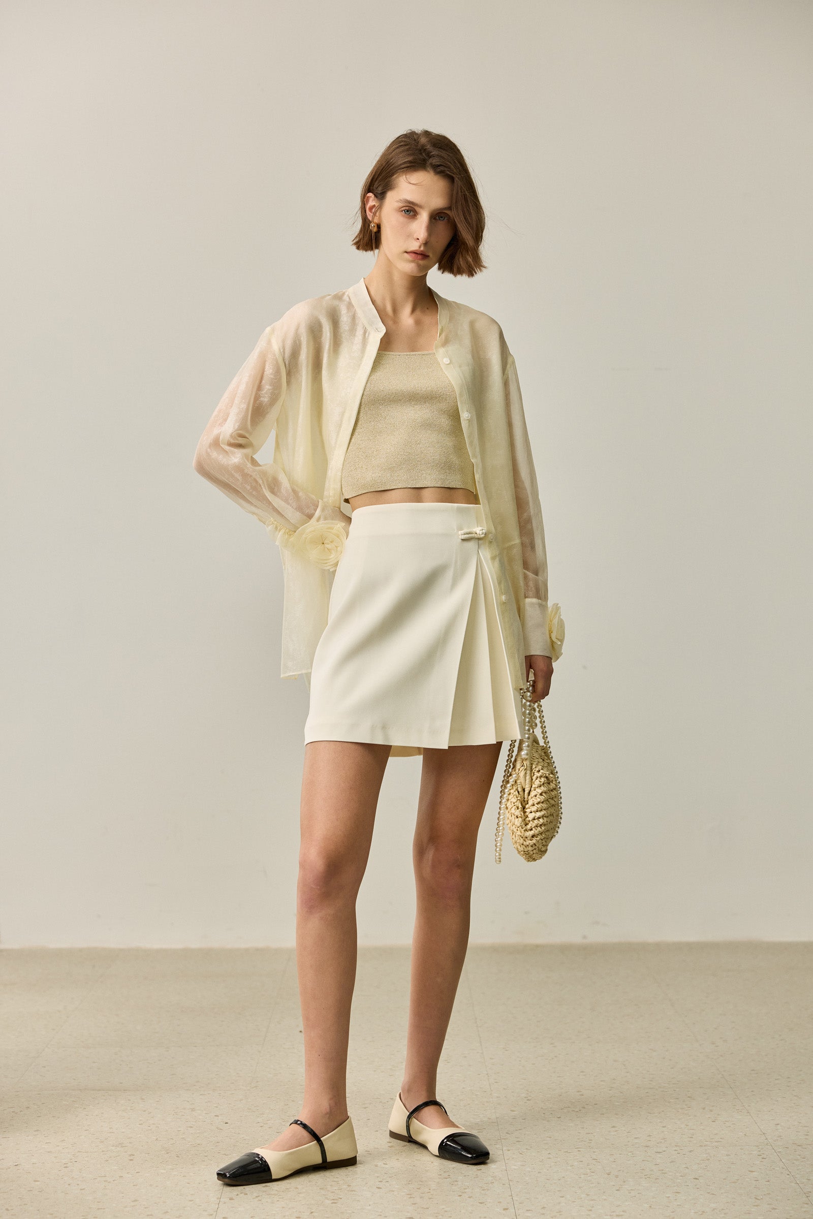 #color_Off White