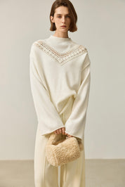 #color_Off White