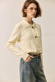 #color_Off White