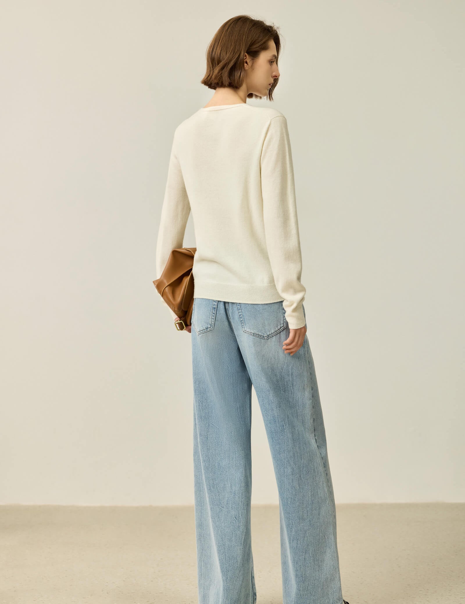 #color_Off White