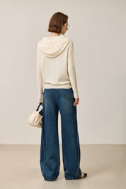 #color_Off White