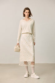 #color_Off White