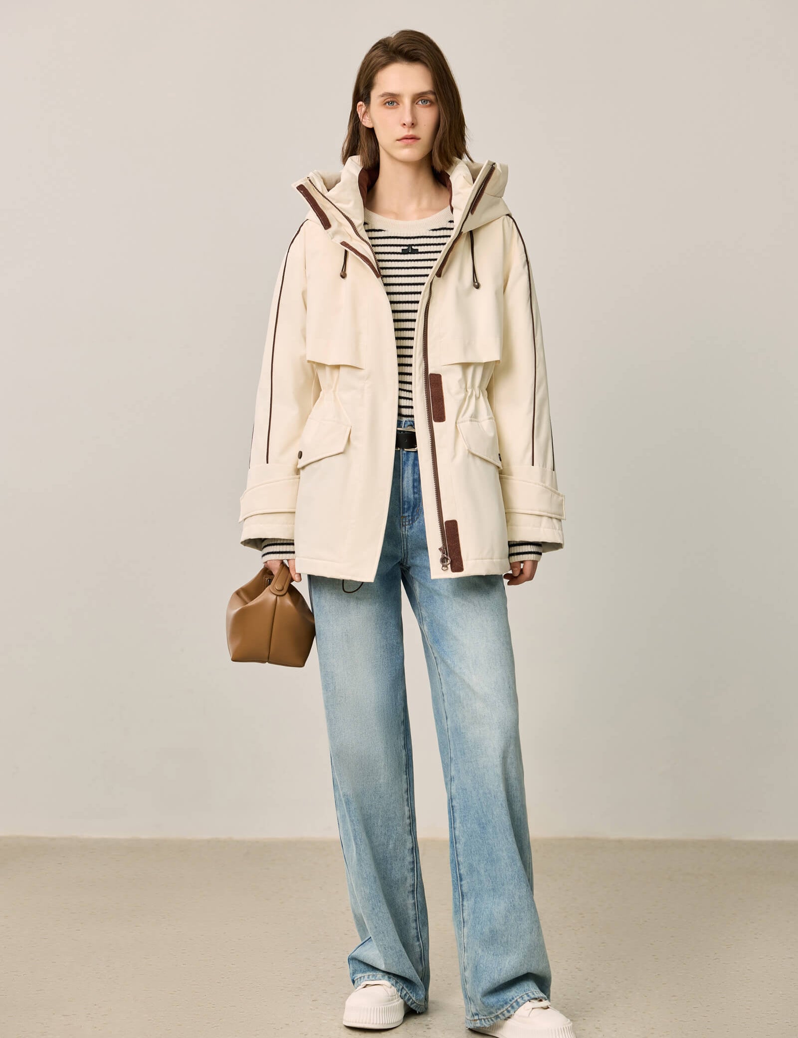 #color_Off White