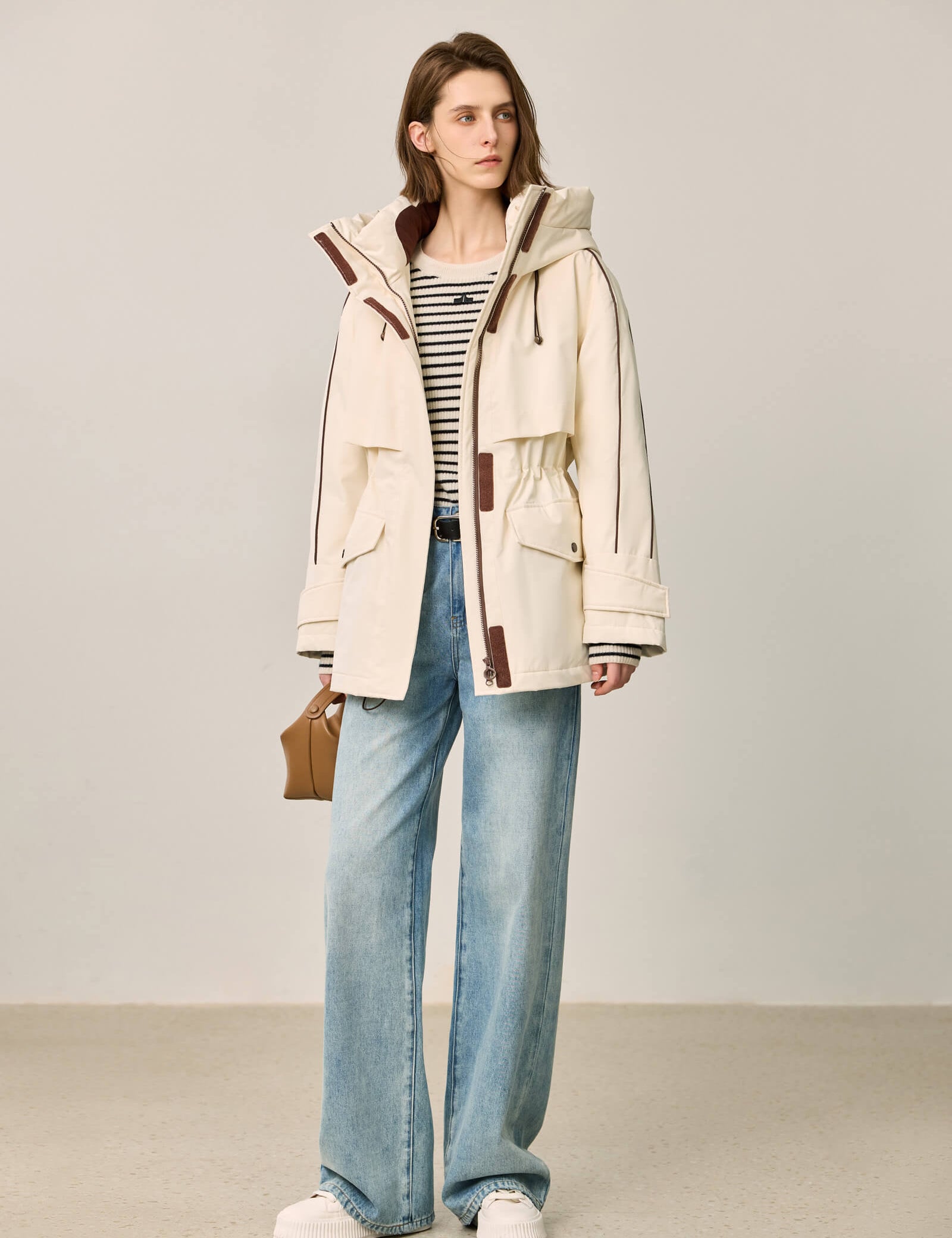 #color_Off White