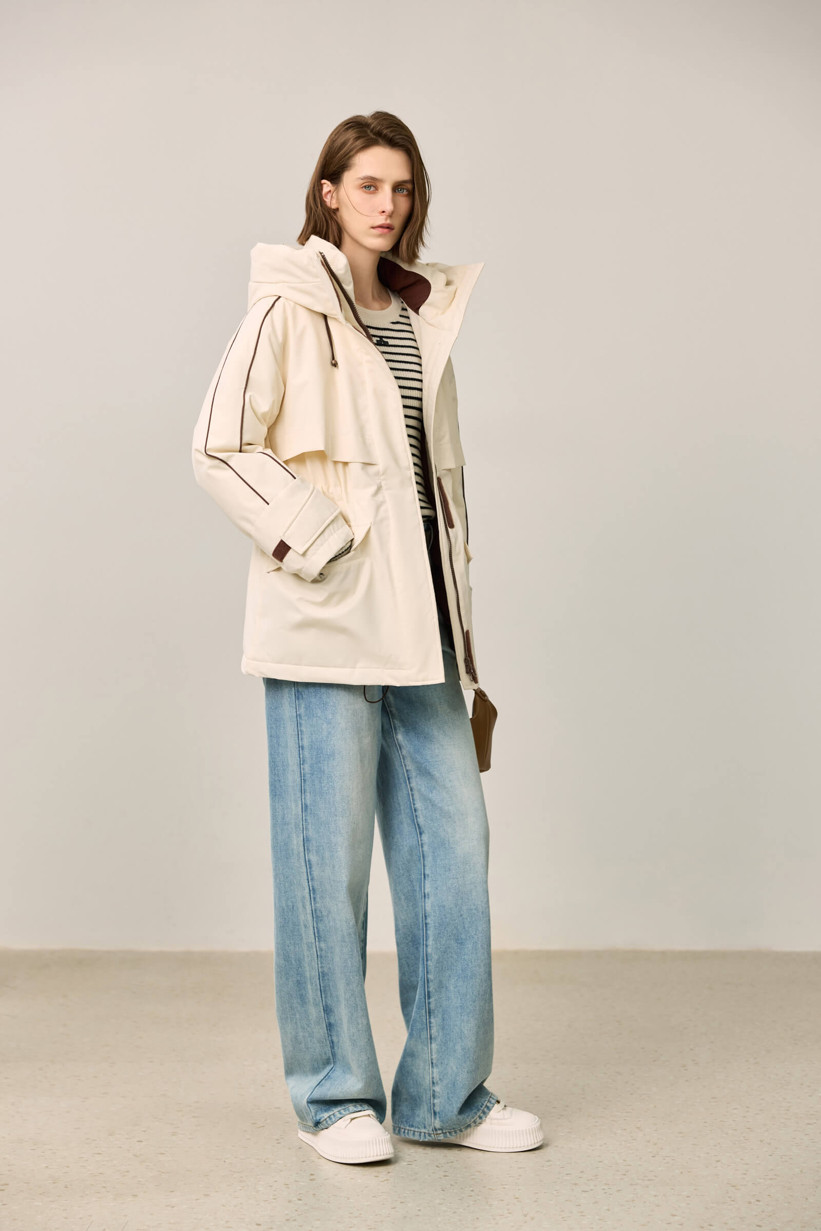 #color_Off White