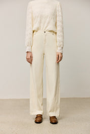 #color_Off White
