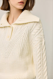 #color_Off White