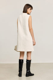 #color_Off White