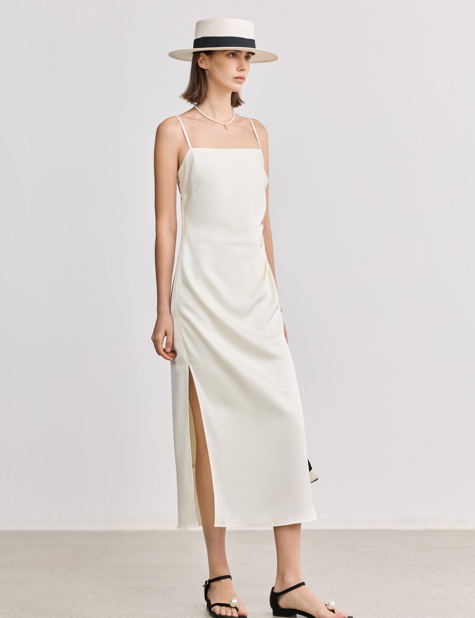 #color_Off White