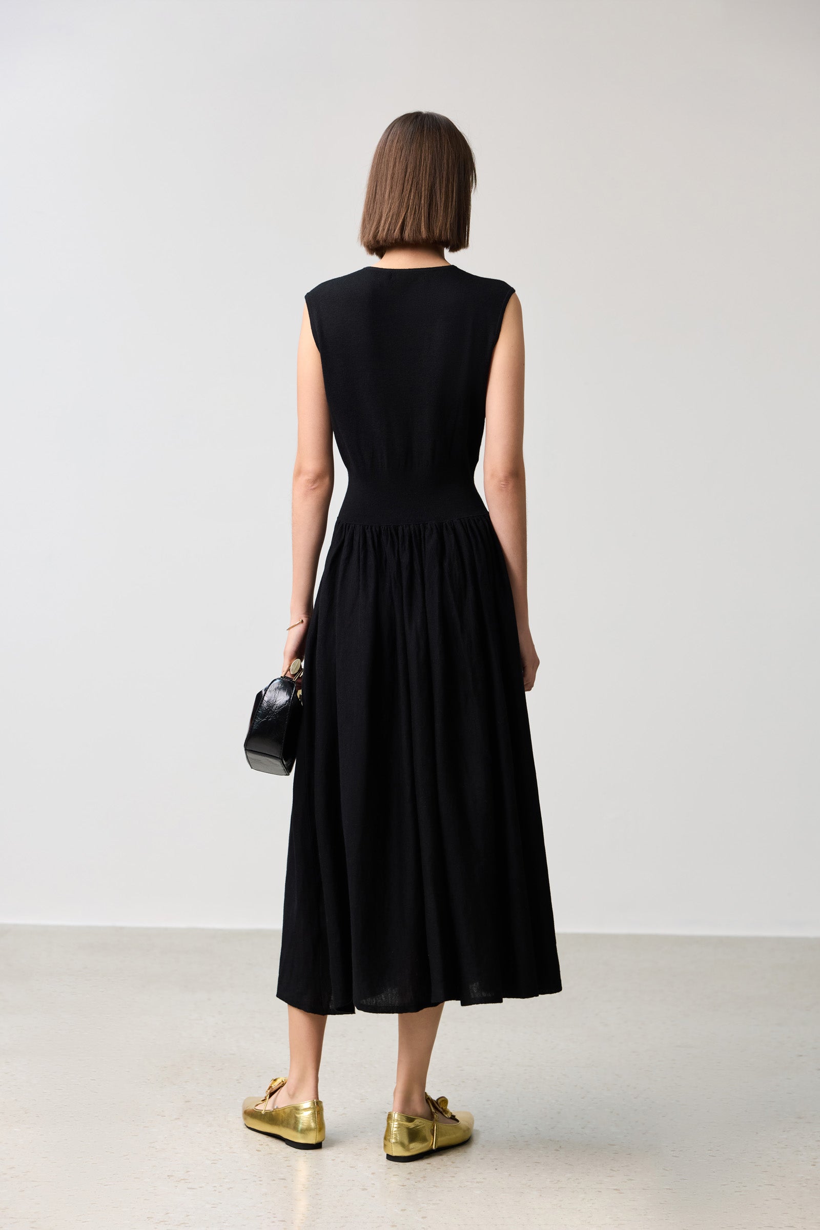 #color_Black