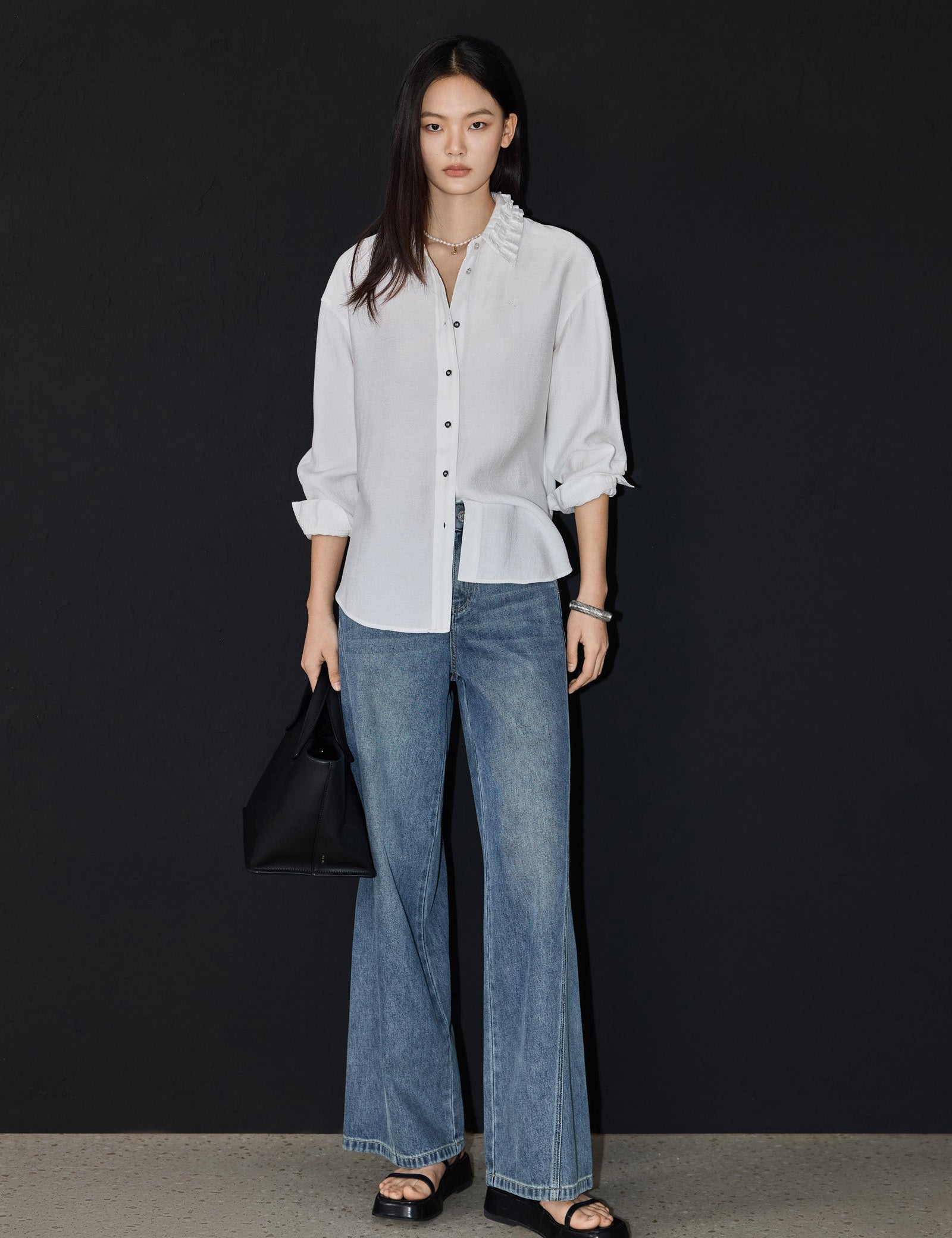#color_Off White