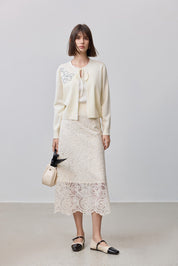 #color_Off White