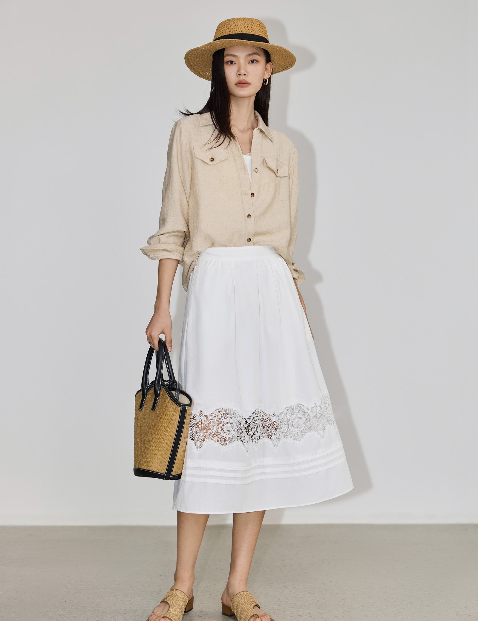 #color_Off White