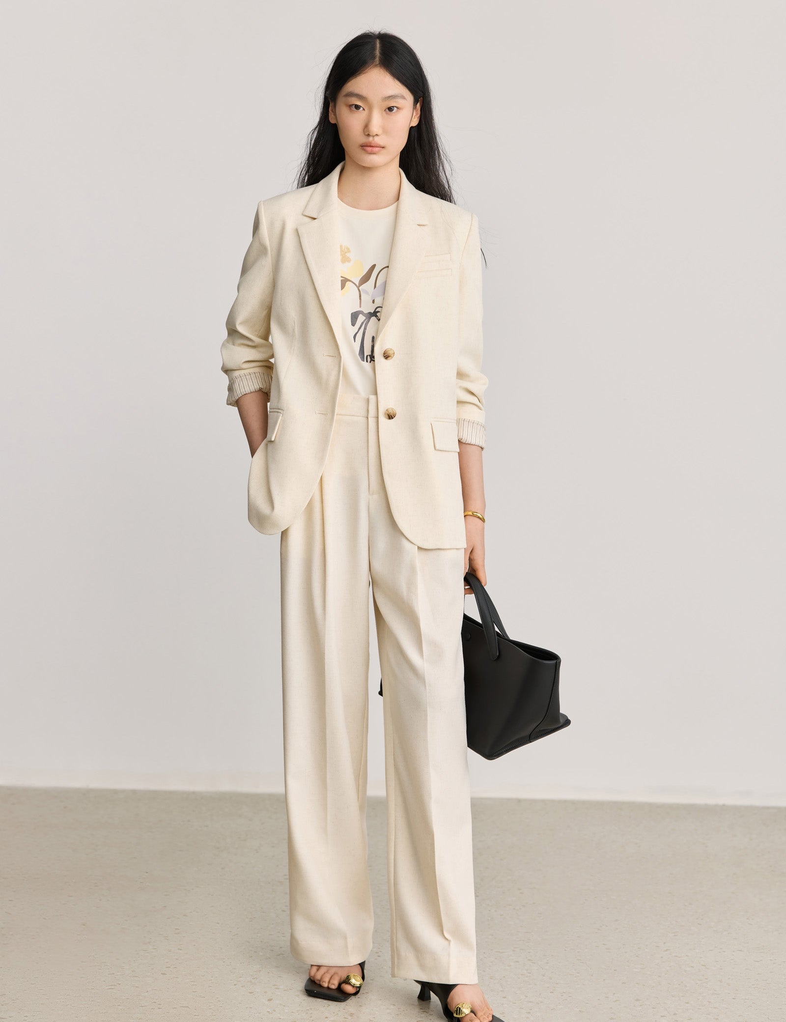 #color_Off White