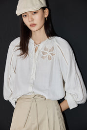 #color_Off White