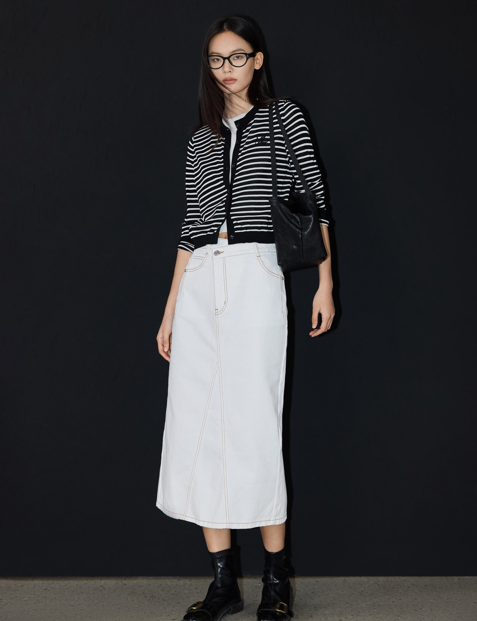 #color_Off White