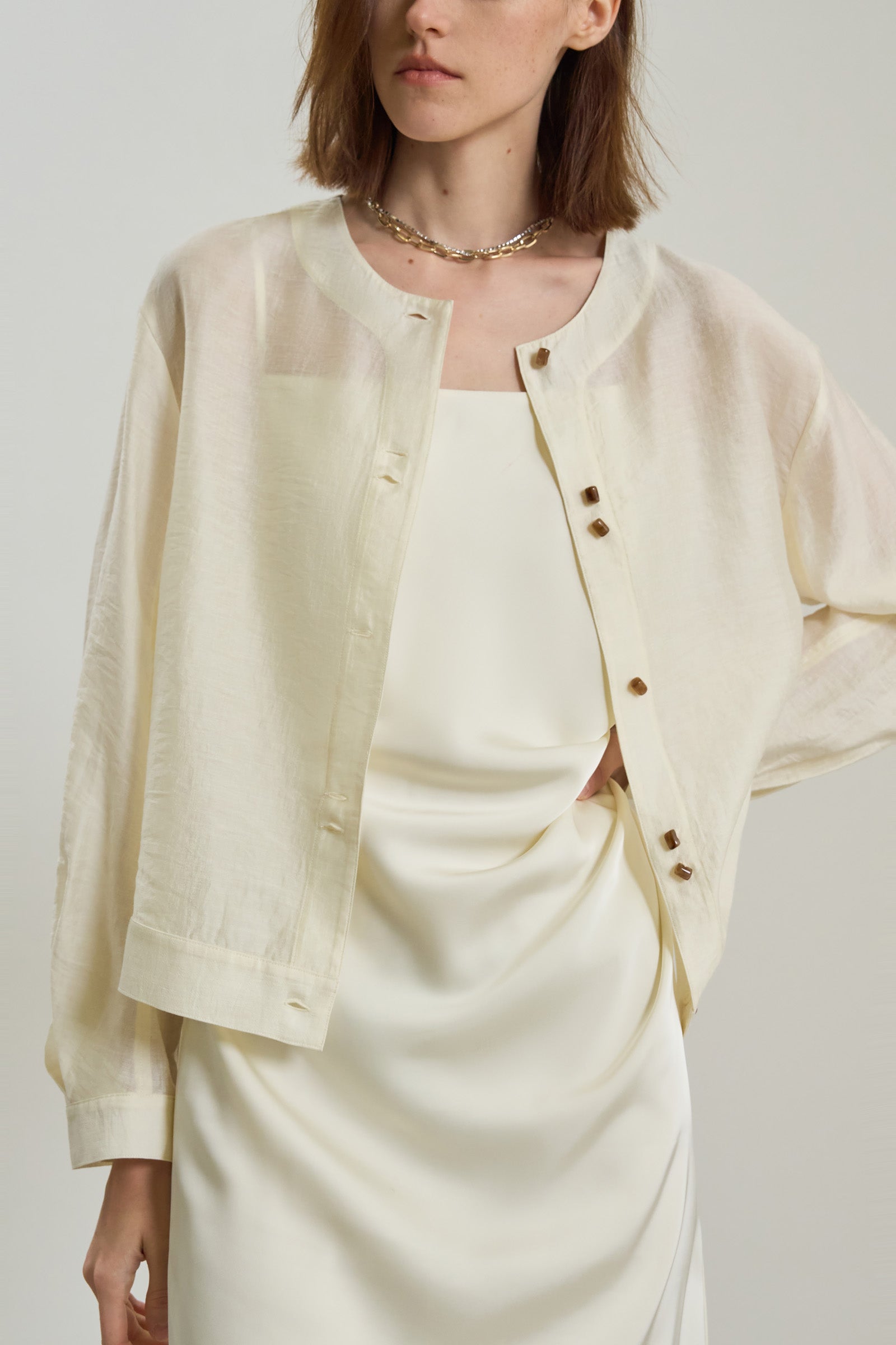 #color_Off White