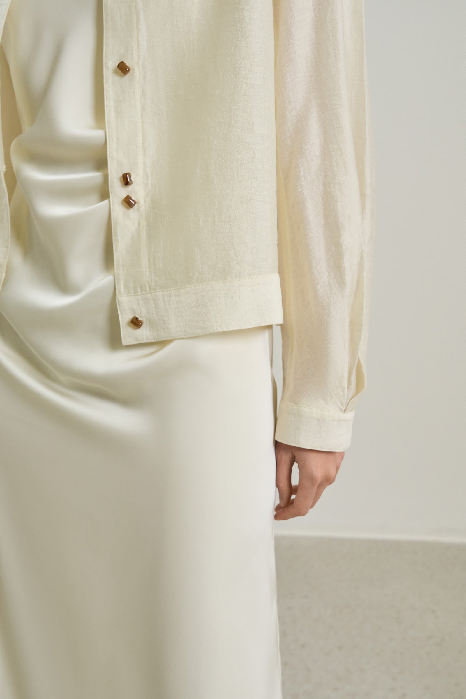#color_Off White