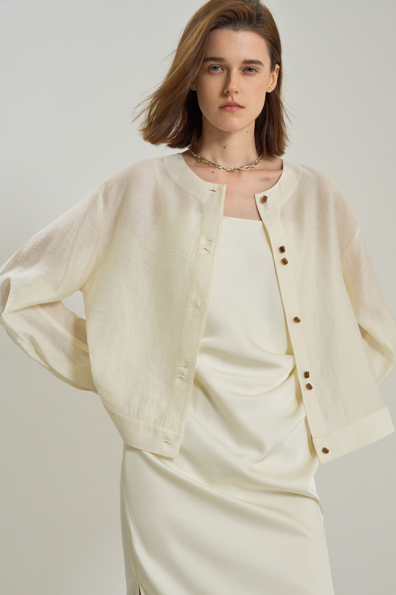 #color_Off White