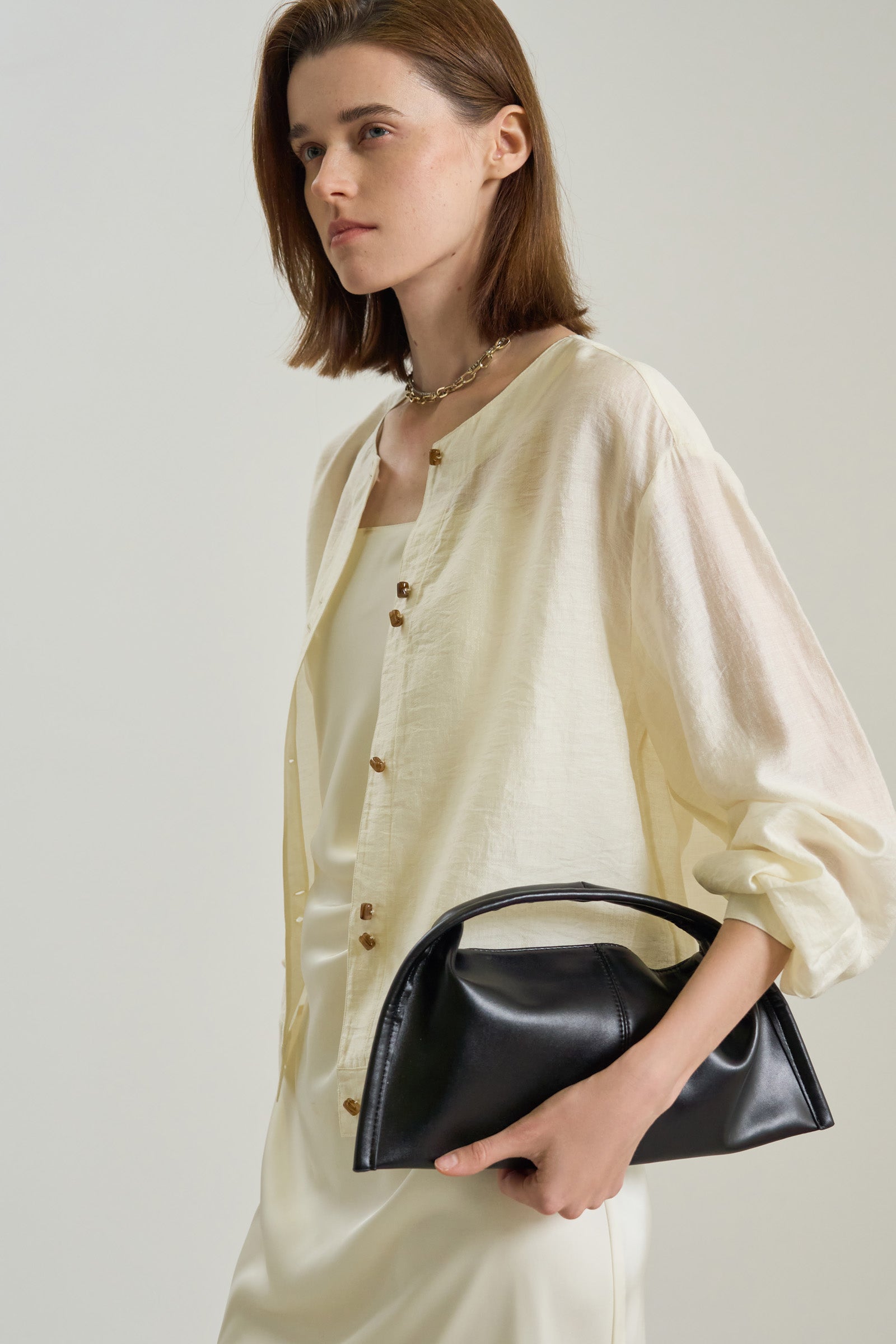 #color_Off White