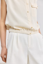#color_Off White