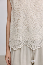 #color_Off White