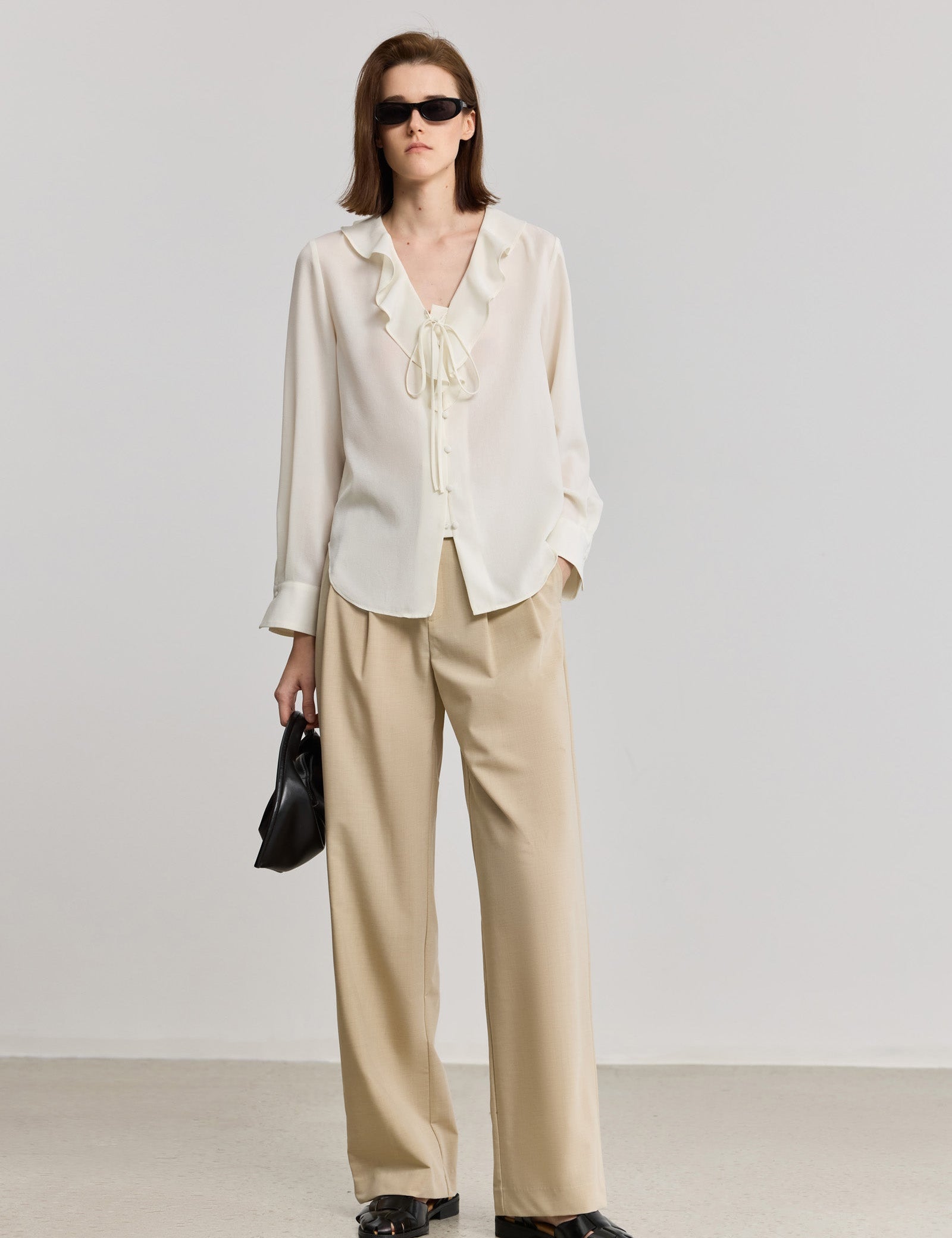 #color_Off White