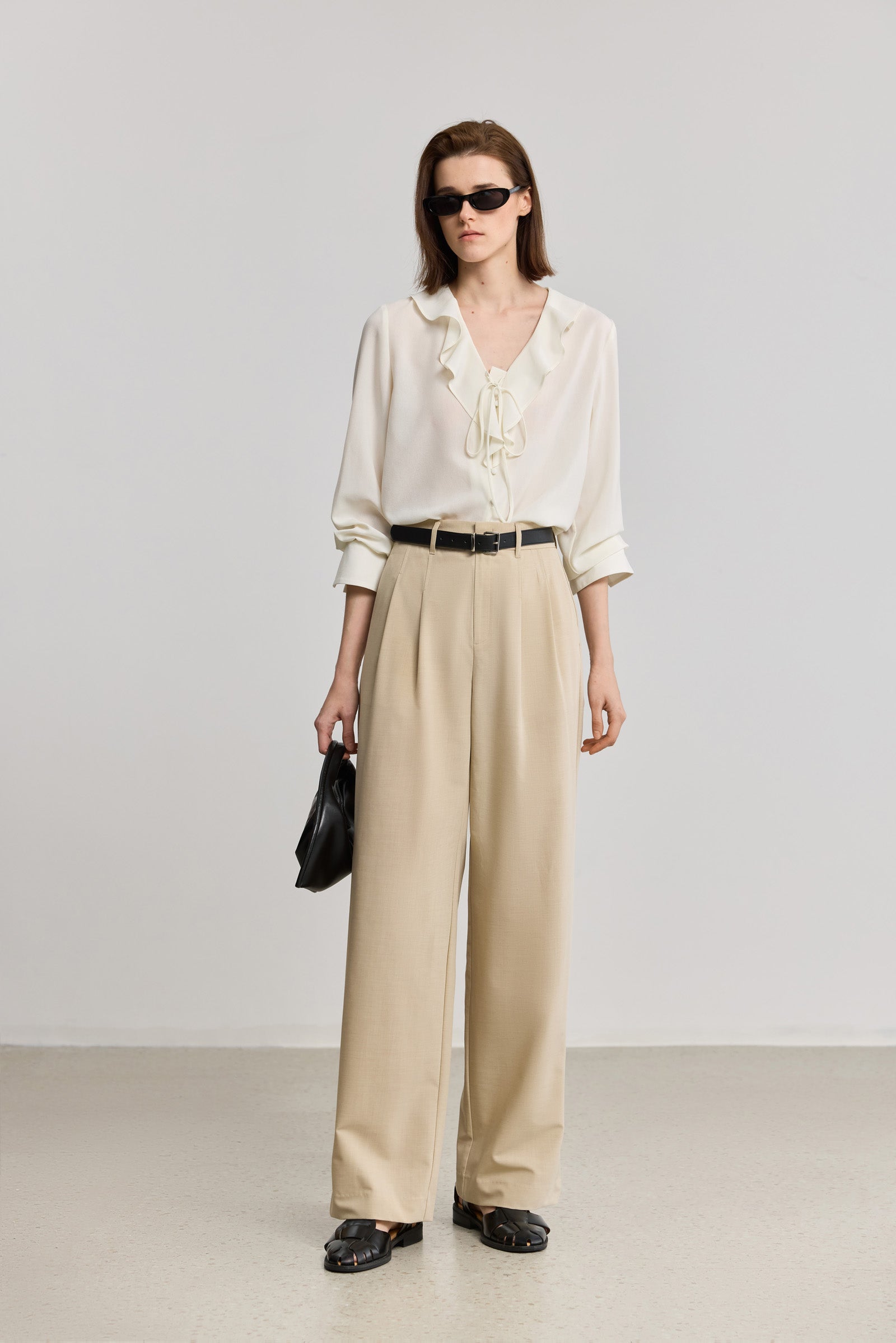 #color_Off White