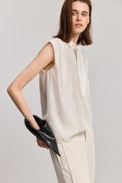 #color_Off White
