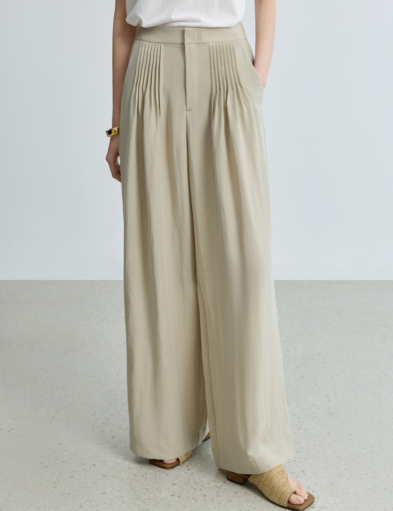#color_Gray Khaki