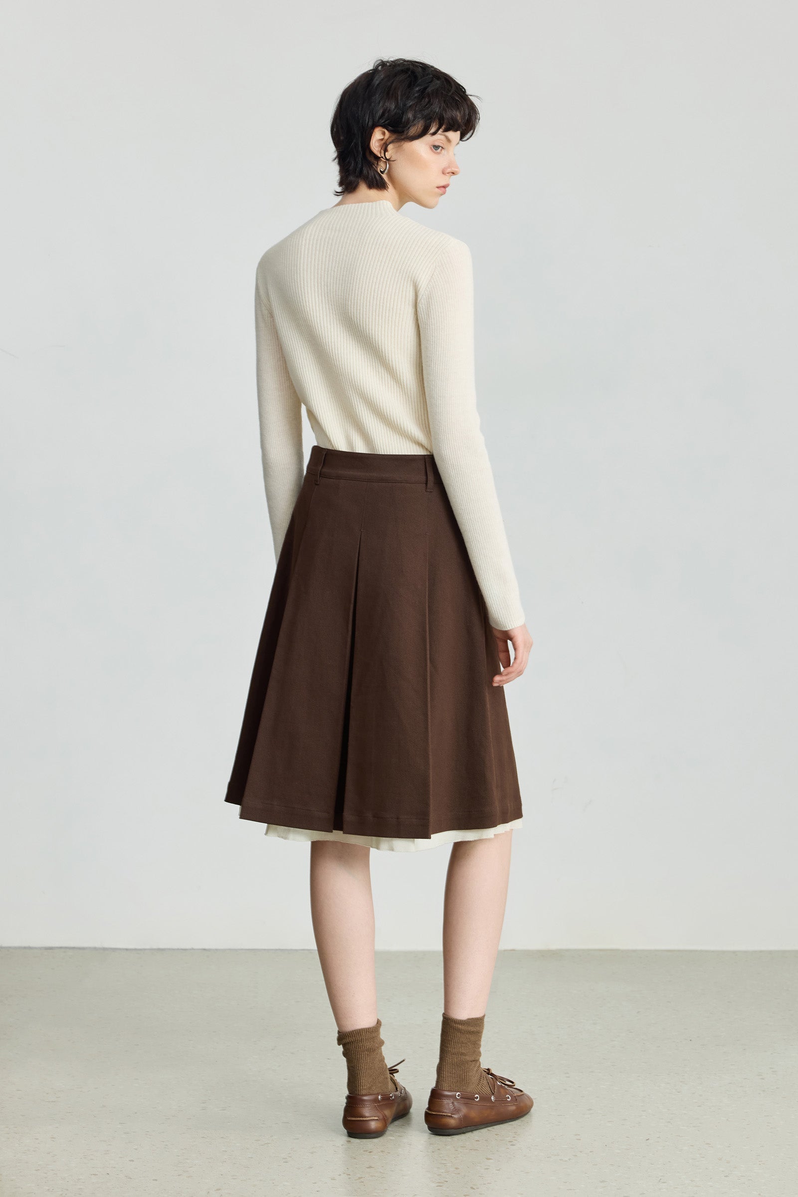 #color_Off White