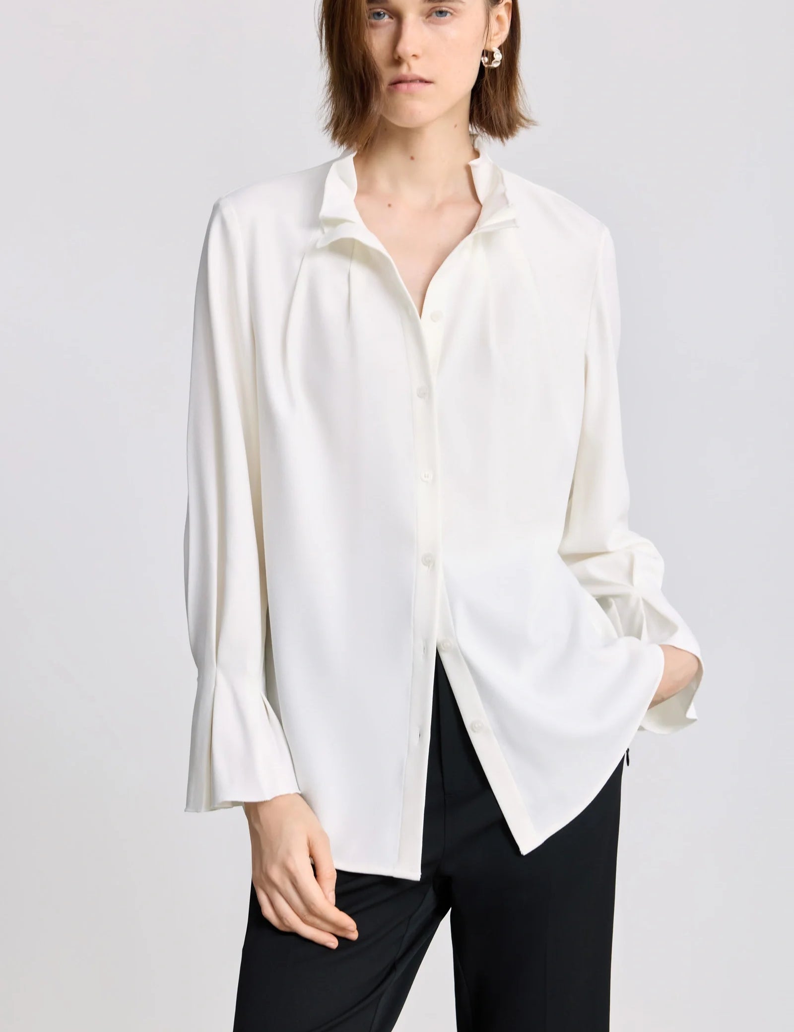 #color_Off White