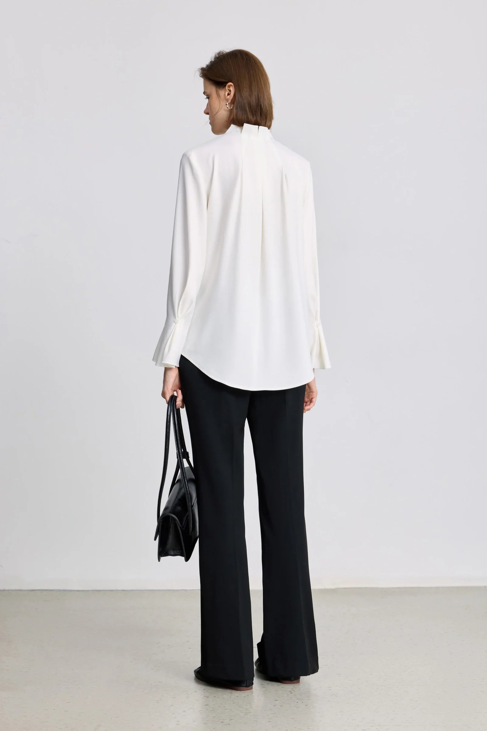 #color_Off White