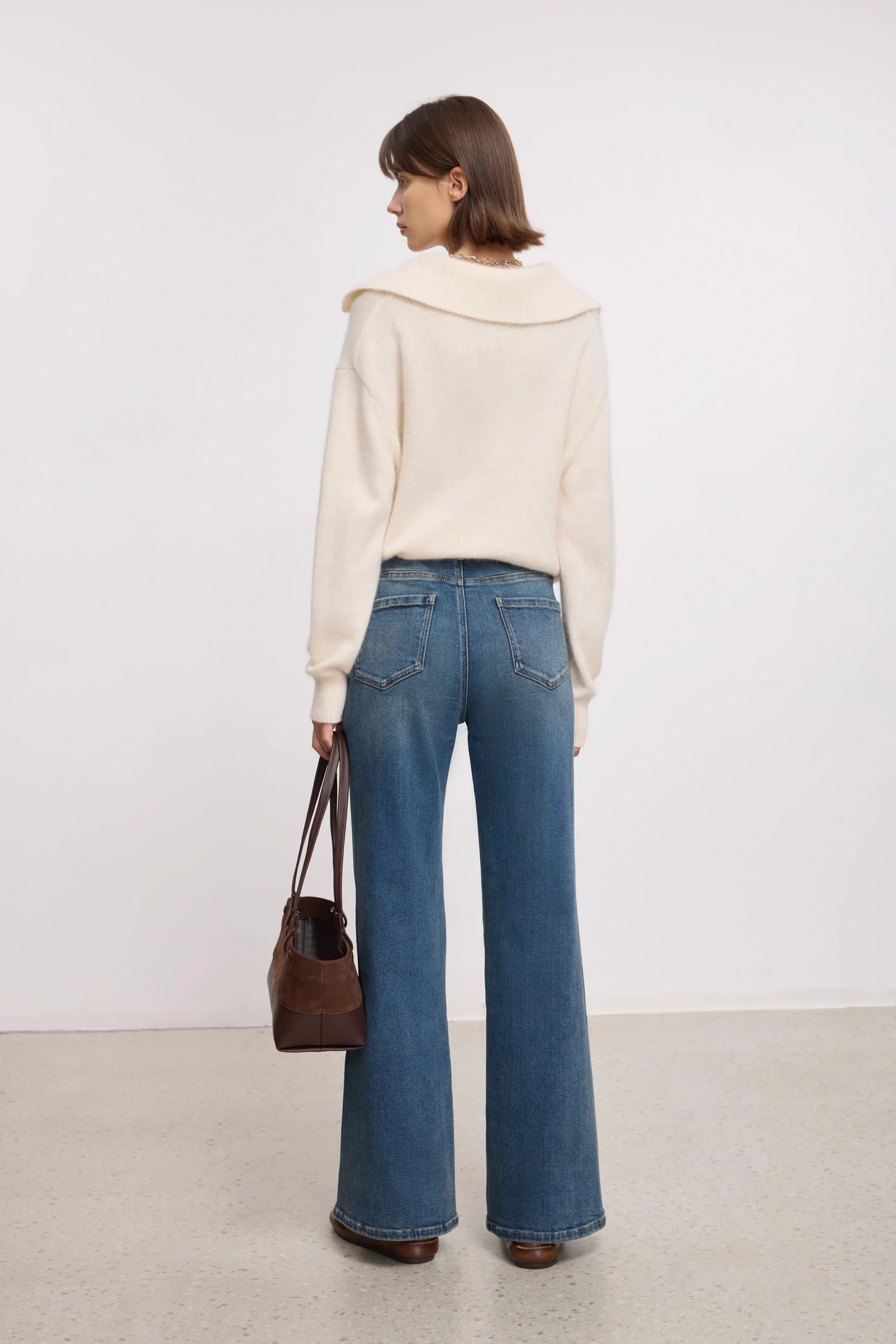 #color_Off White