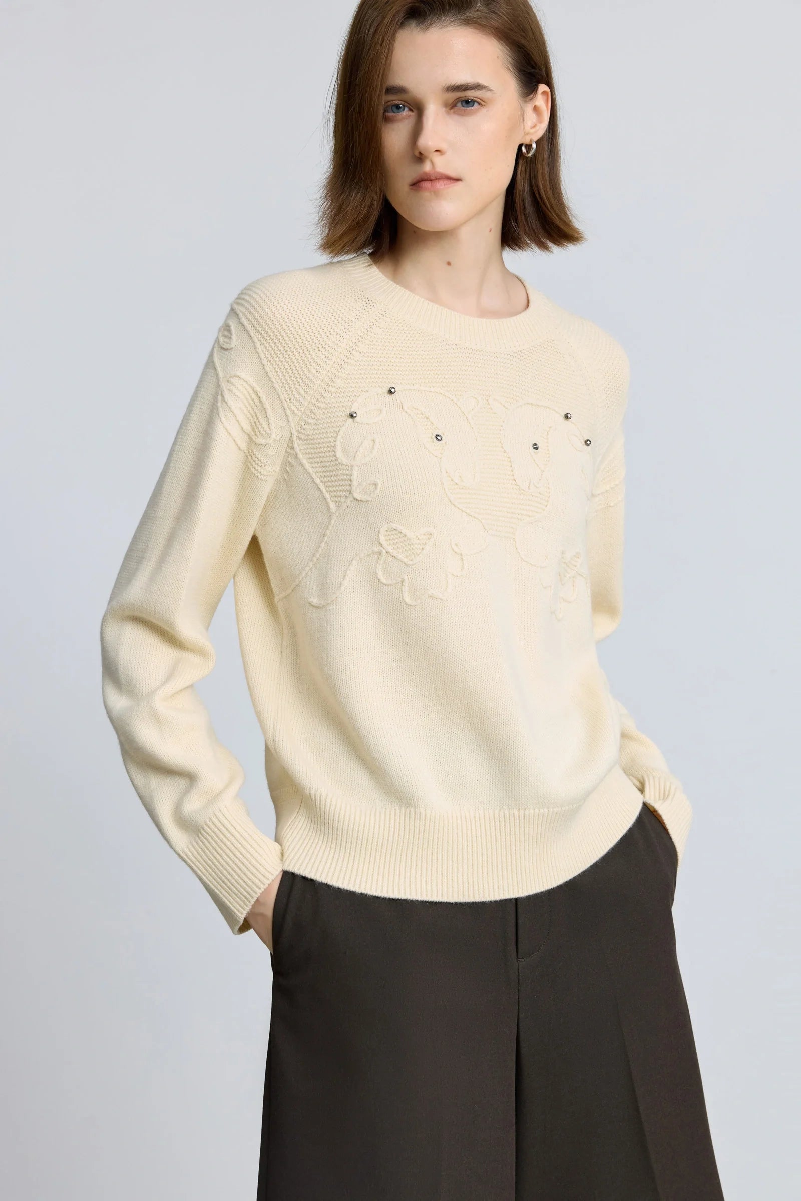 #color_Off White
