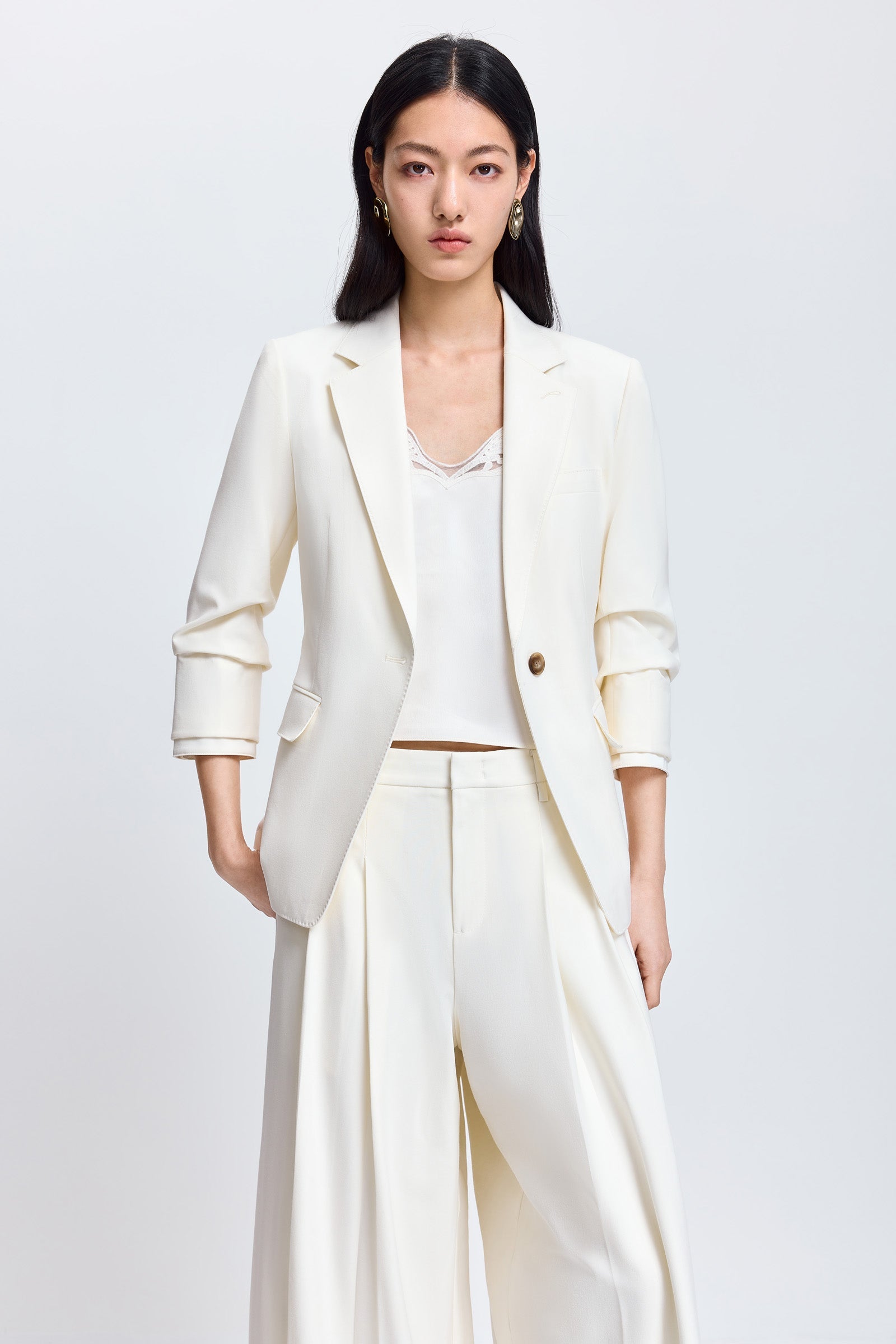#color_Off White