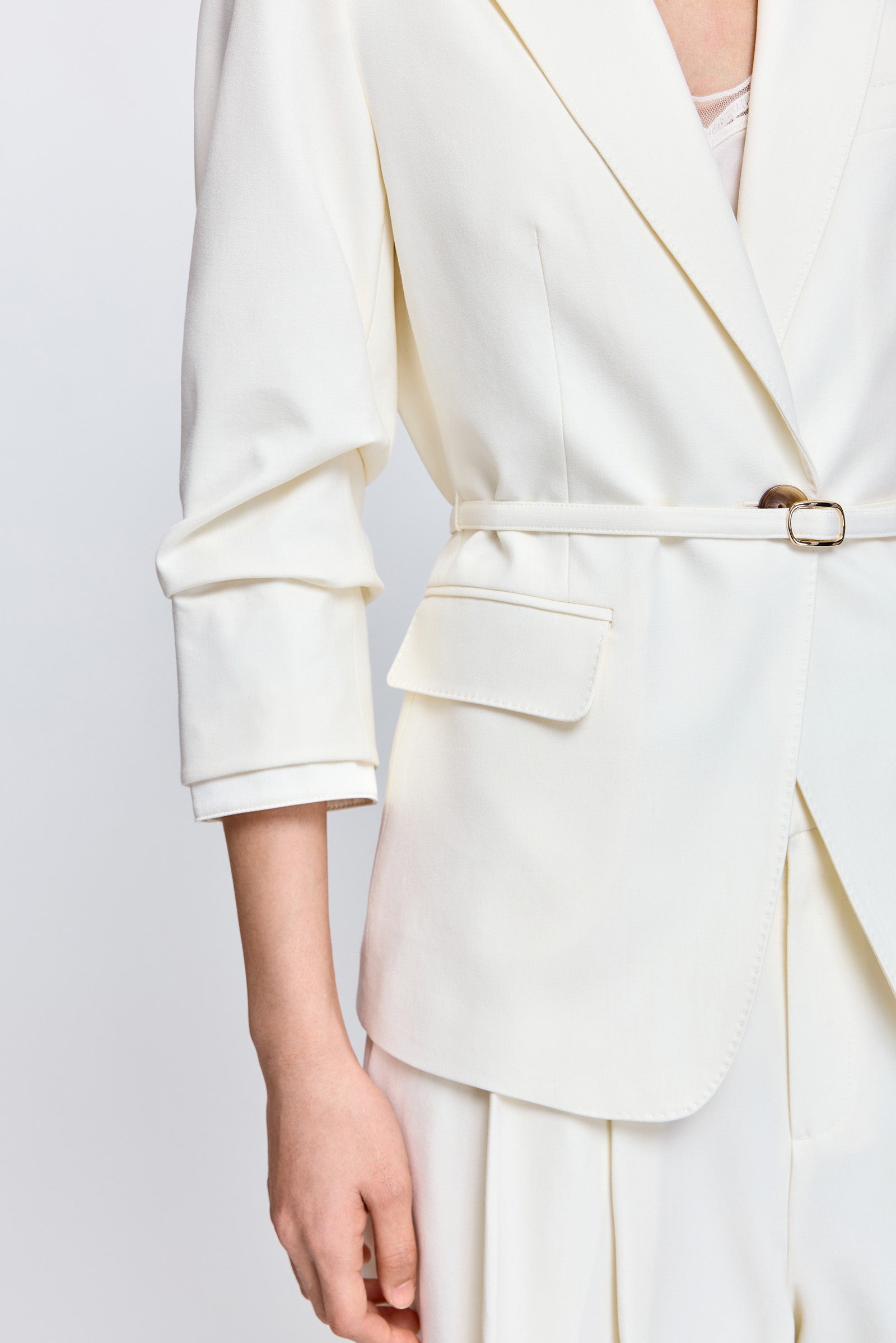 #color_Off White