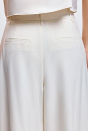 #color_Off White