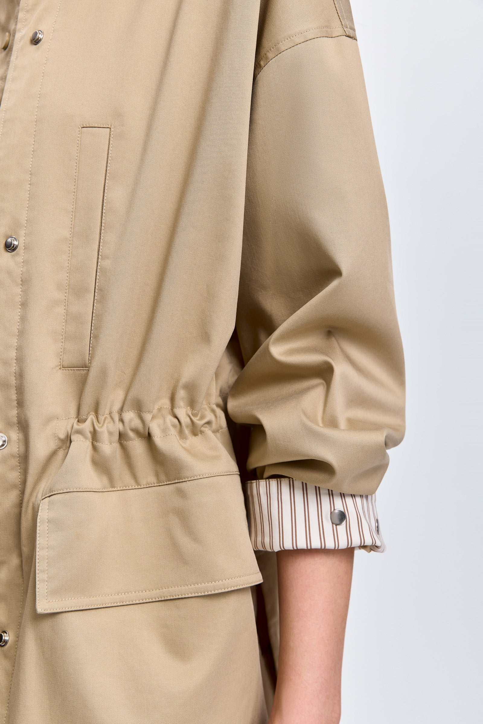 #color_Light Khaki