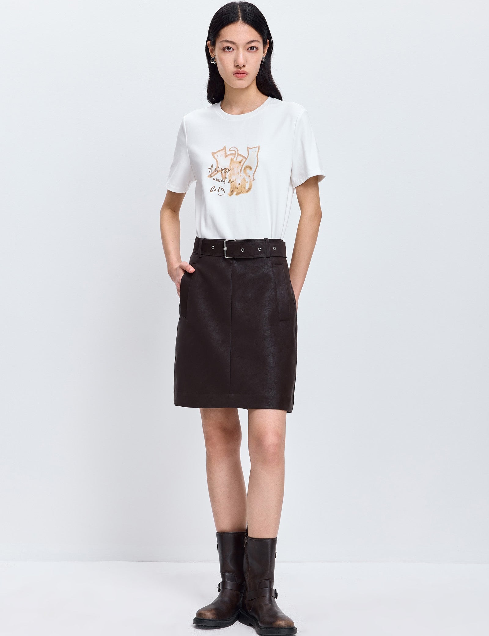 #color_Off White