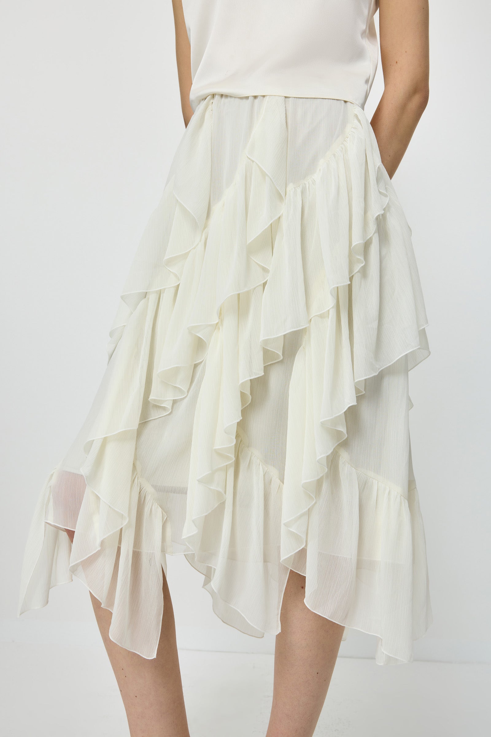 #color_Off White