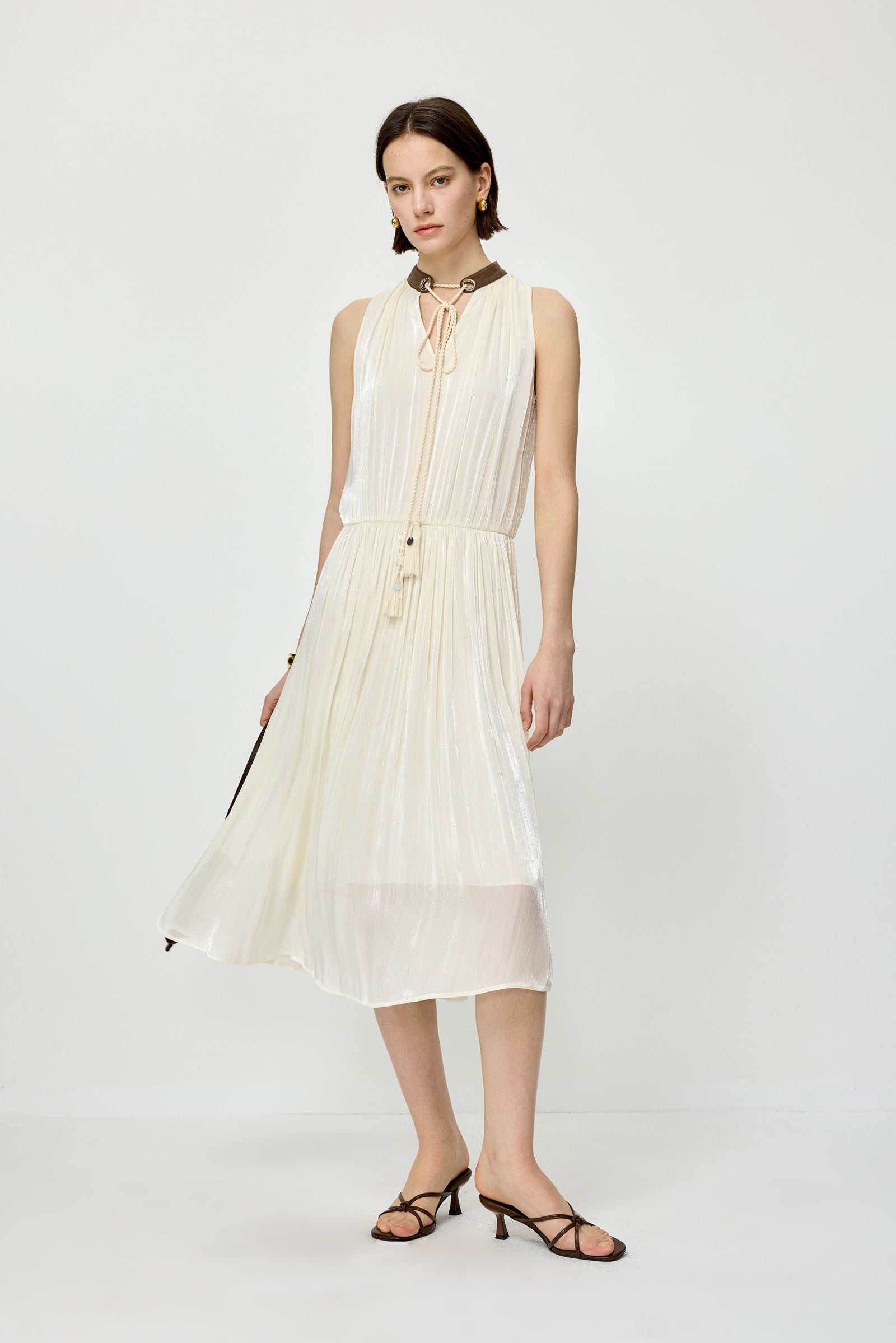 #color_Off White