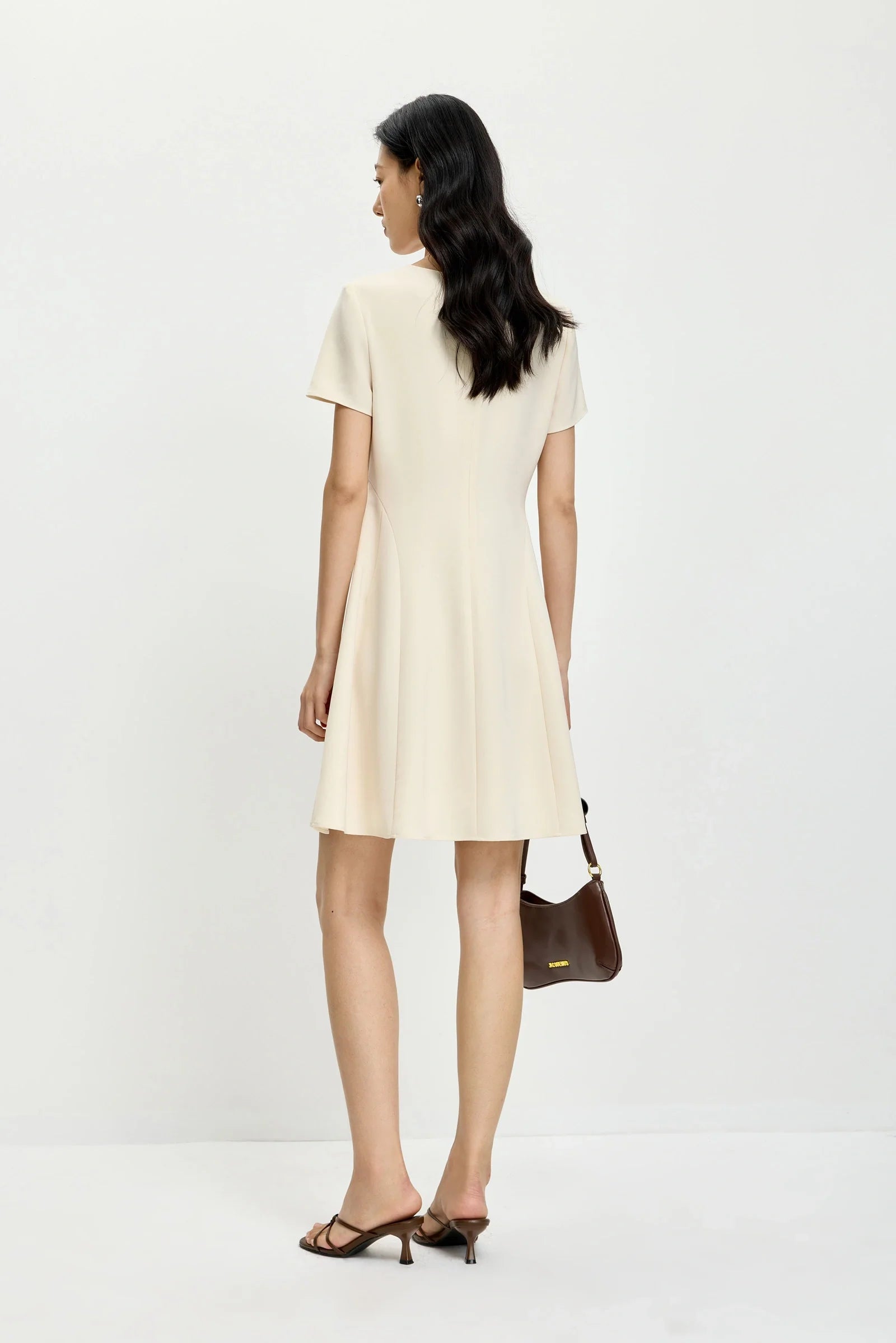 #color_Apricot