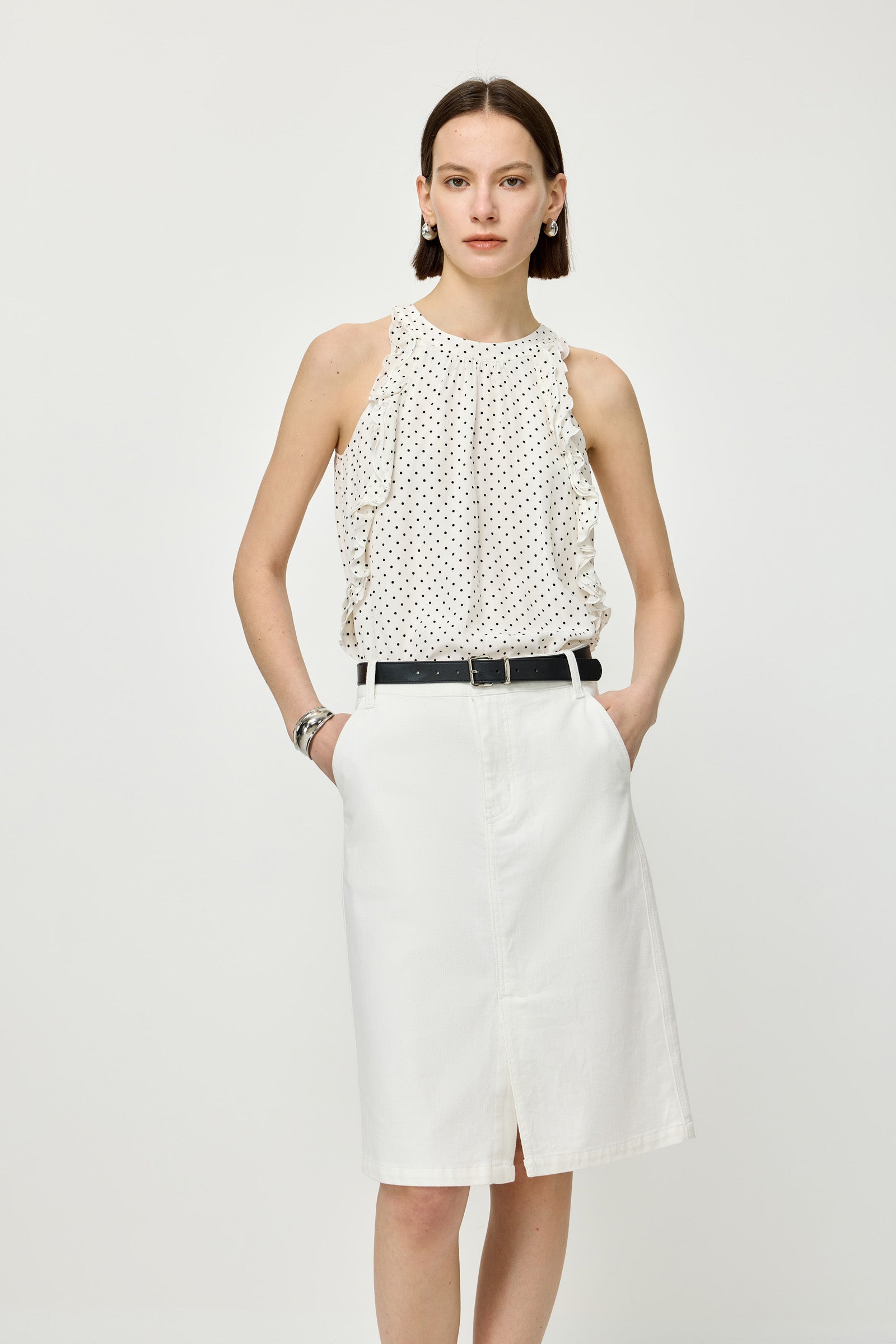 #color_White
