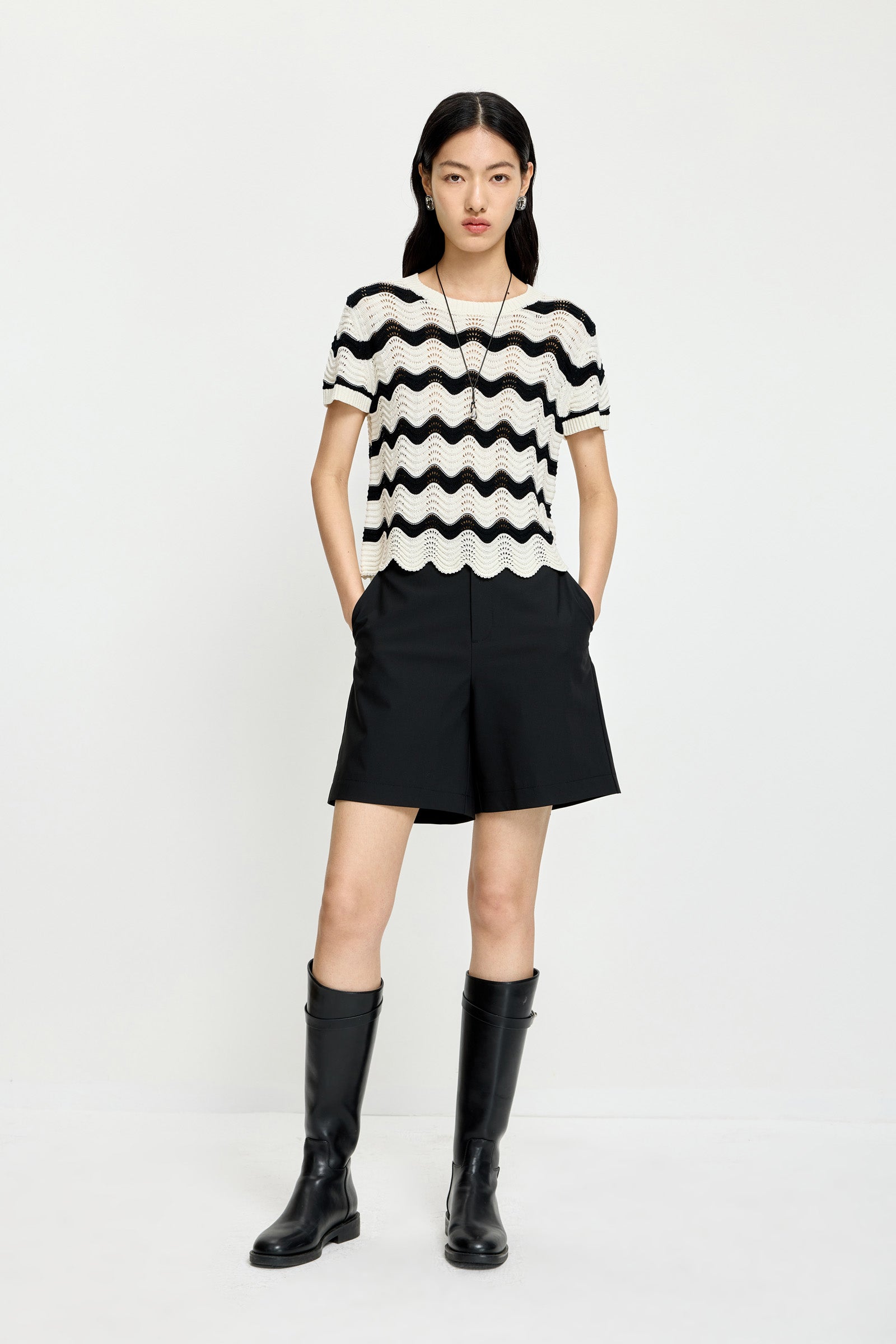 #color_Off White