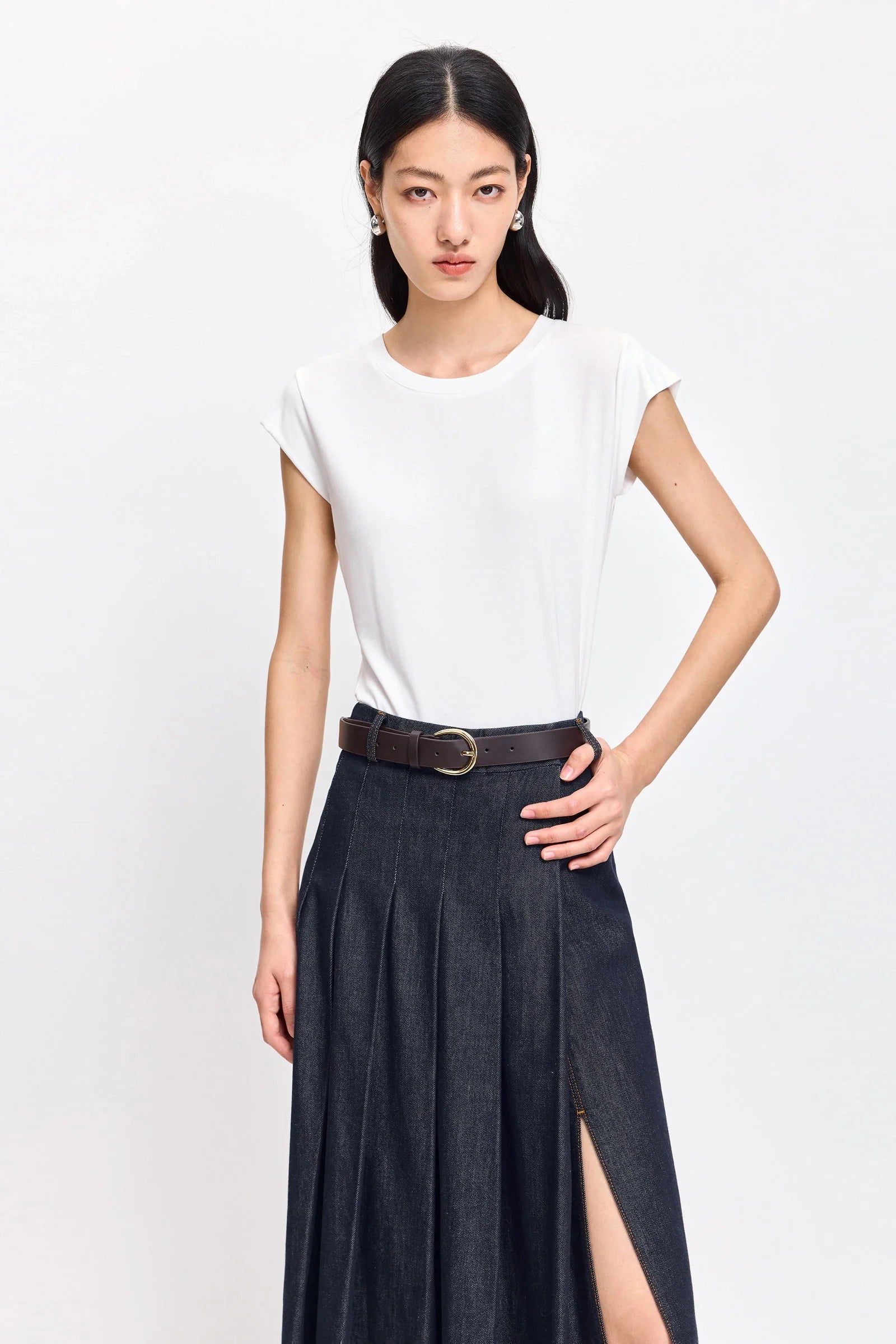 #color_Off White