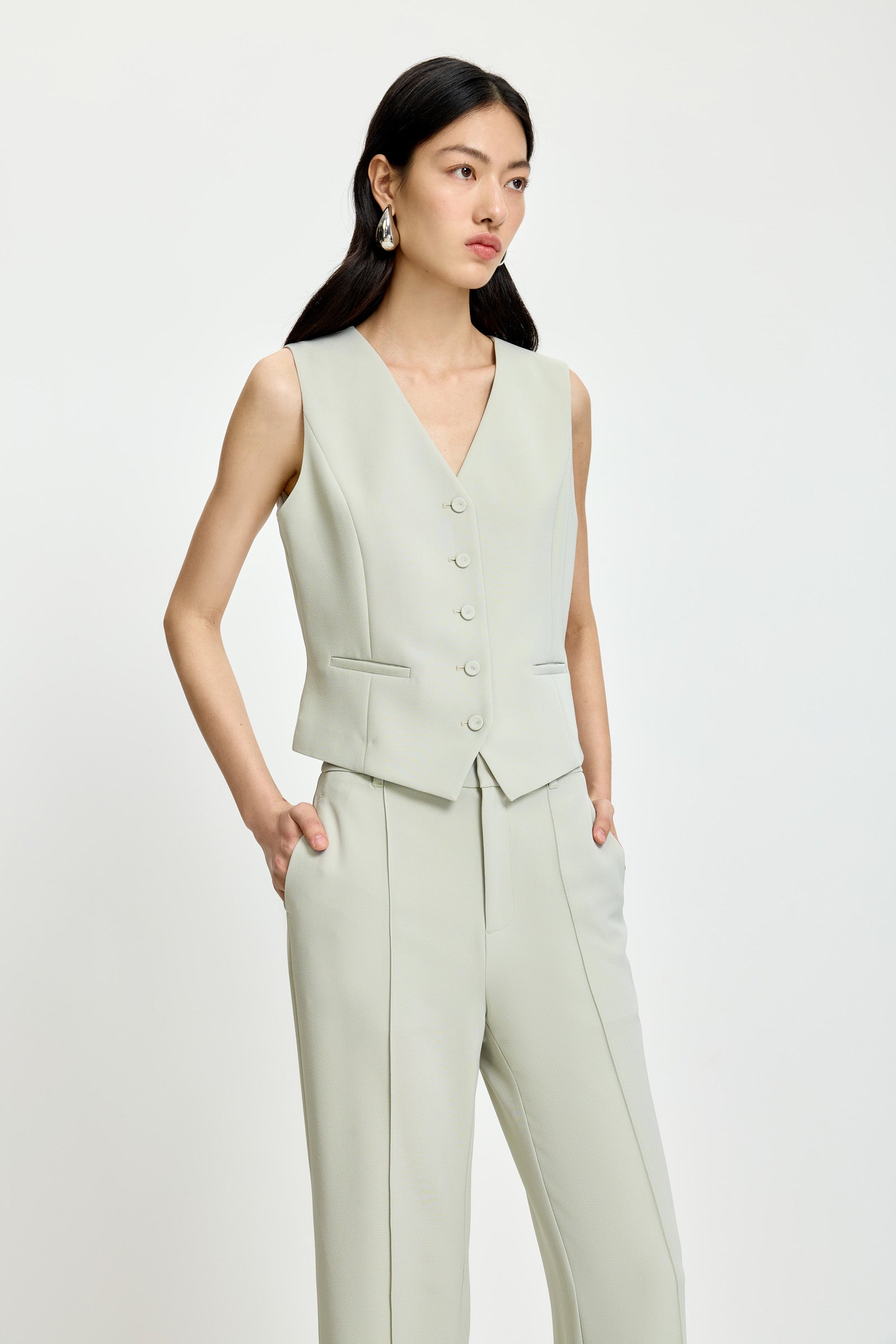 #color_Gray Green