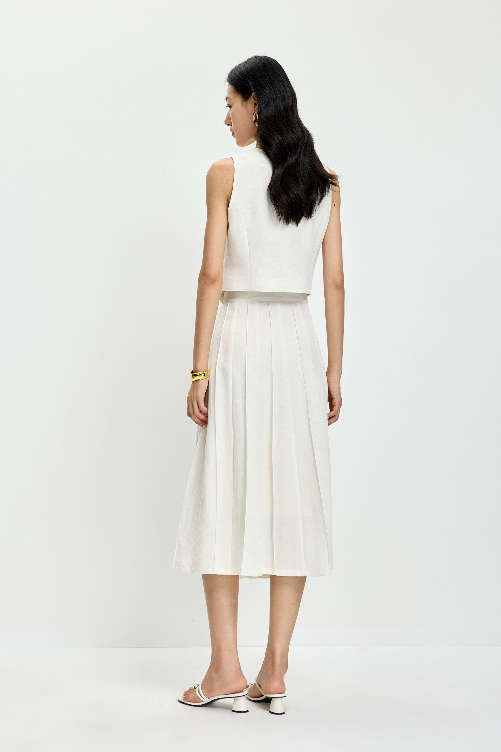 #color_Off White